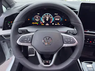 VW Golf Variant 1.5 eTSI mHEV R-Line