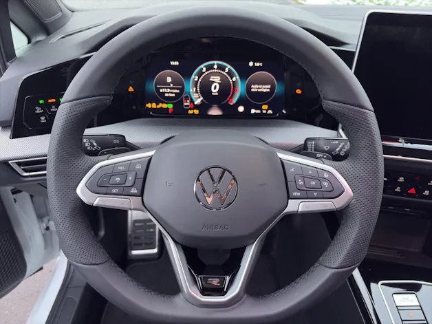 VW Golf Variant 1.5 eTSI mHEV R-Line