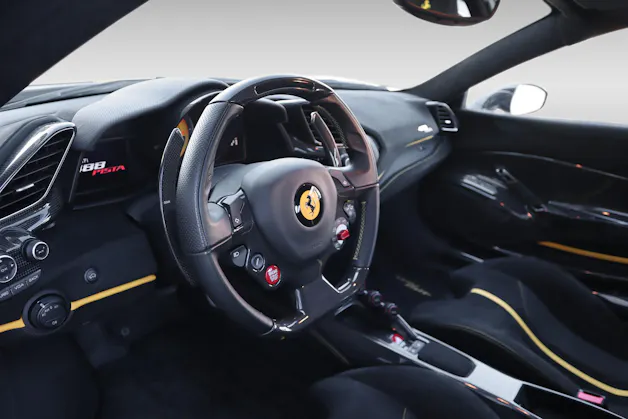 Ferrari 488 Pista 3.9 V8