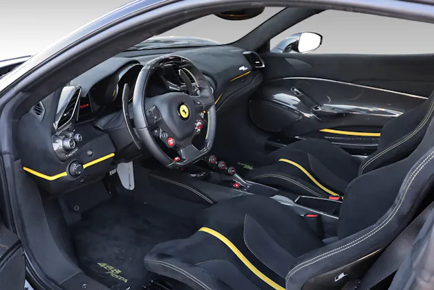 Ferrari 488 Pista 3.9 V8