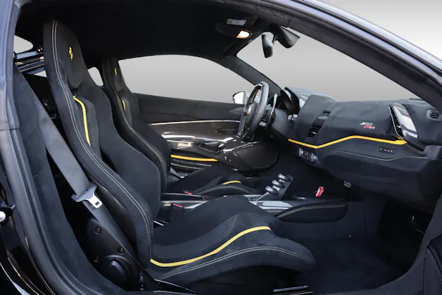 Ferrari 488 Pista 3.9 V8