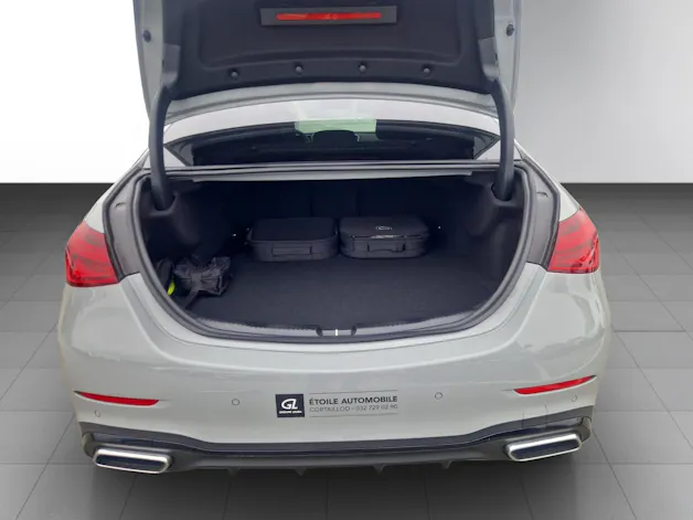 Mercedes-Benz C 300e 4 Matic