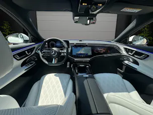 Mercedes-Benz E 400 e 4Matic 9G-Tronic