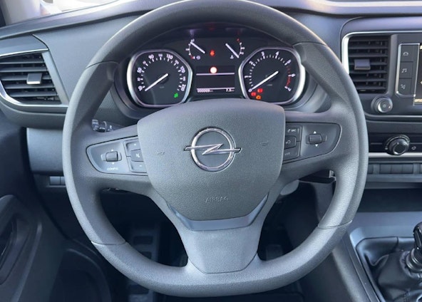 Vehicle image 9 Vehicle image 9