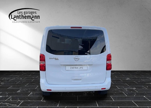 Vehicle image 3 Vehicle image 3