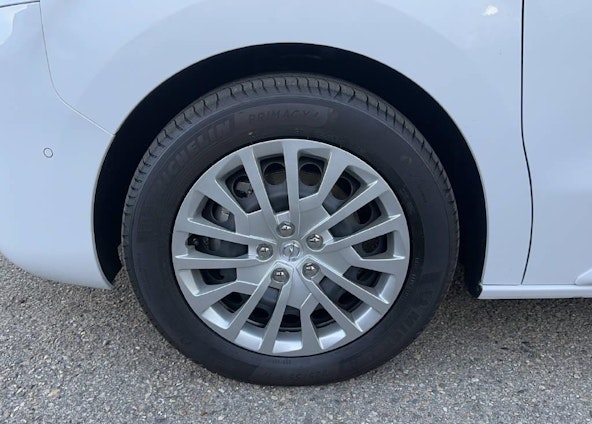 Vehicle image 11 Vehicle image 11