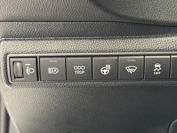 Vehicle image 14 Vehicle image 14