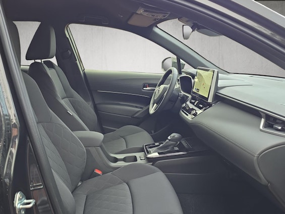 Vehicle image 13 Vehicle image 13