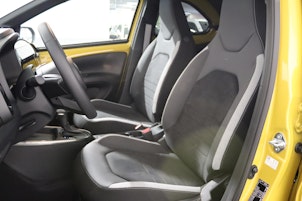 Vehicle image TOYOTA Aygo X 1.5 VVT-i HSD GR Sport