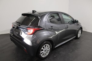 Vehicle image TOYOTA Yaris 1.5 VVT-i HSD Trend