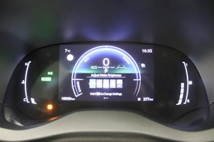 Vehicle image TOYOTA Yaris 1.5 VVT-i HSD Trend