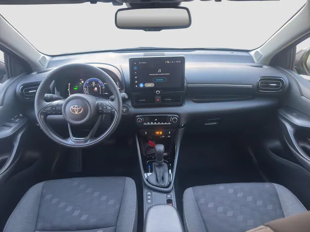 Toyota Yaris 1.5 VVT-i HSD Trend