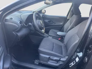 Toyota Yaris 1.5 VVT-i HSD Trend