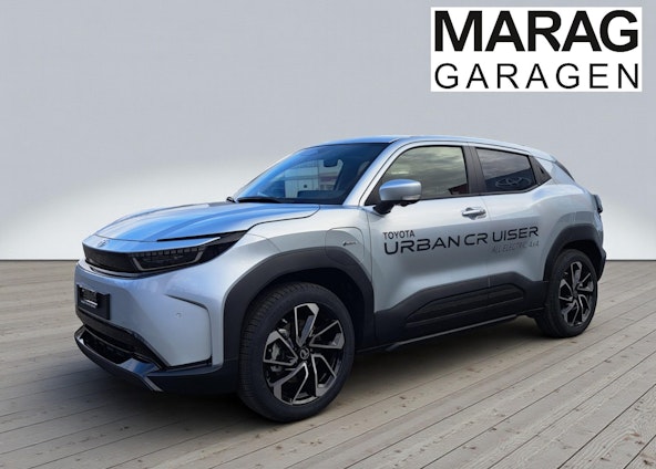 First vehicle image First vehicle image