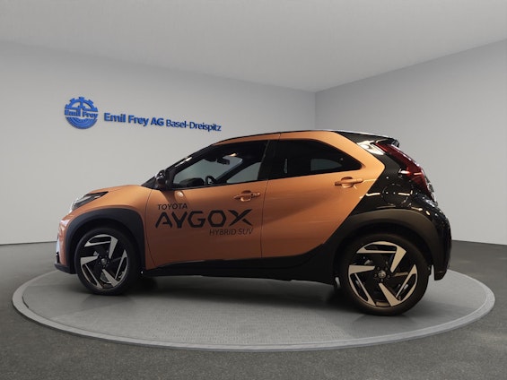 Vehicle image 2 Vehicle image 2