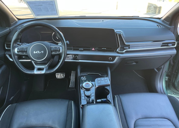 Vehicle image 8 Vehicle image 8