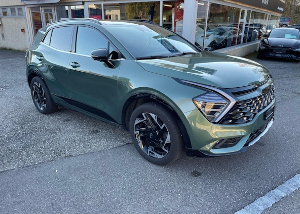 First vehicle image First vehicle image