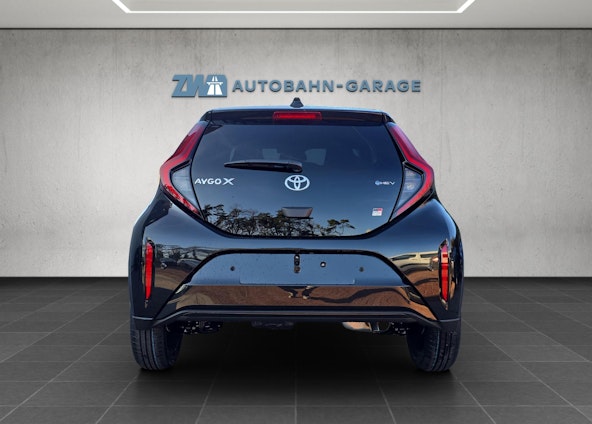 Vehicle image 3 Vehicle image 3