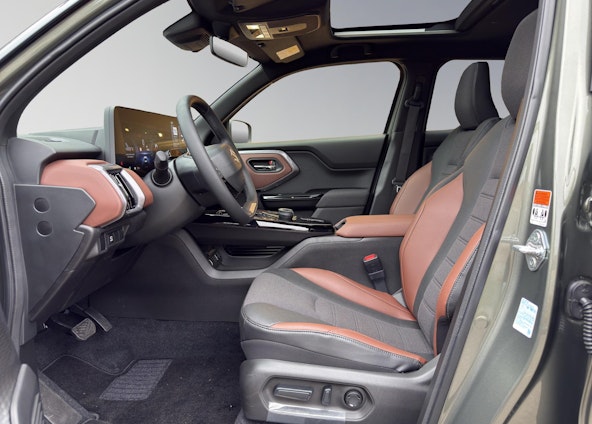 Vehicle image 8 Vehicle image 8