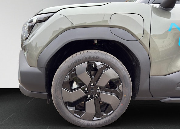 Vehicle image 18 Vehicle image 18