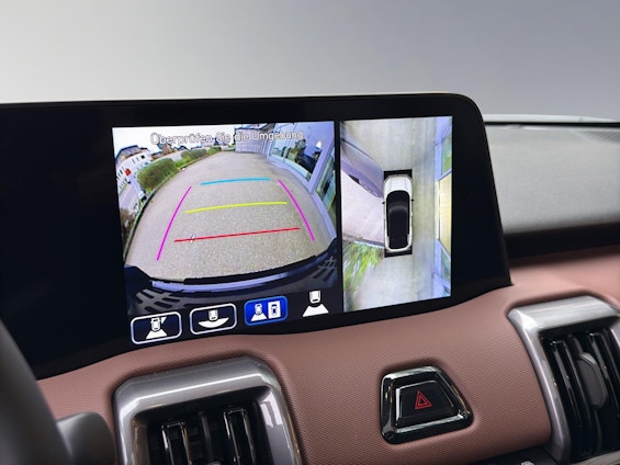 Vehicle image 13 Vehicle image 13