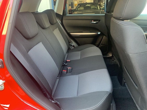 Vehicle image 5 Vehicle image 5