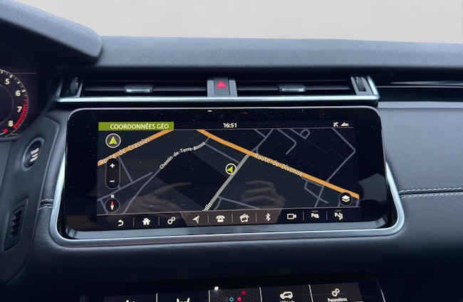 Vehicle image 4 Vehicle image 4