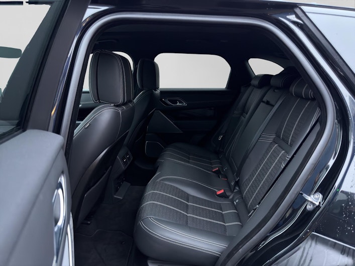 Vehicle image LAND ROVER RANGE ROVER VELAR