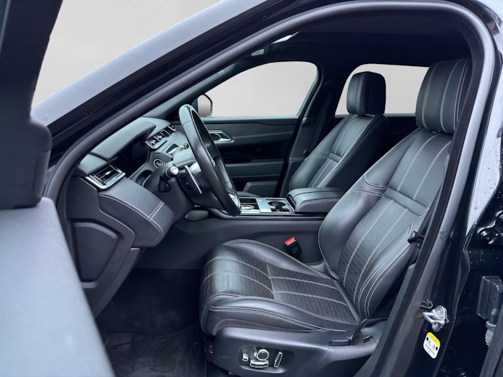 Vehicle image LAND ROVER RANGE ROVER VELAR