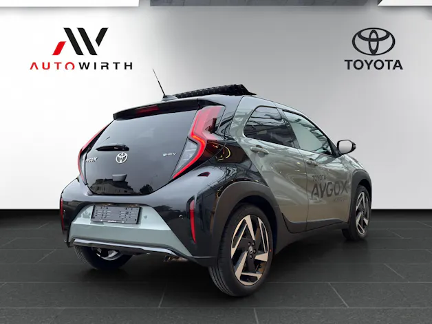 Toyota Aygo X 1.5 VVT-i HSD Style Cabrio
