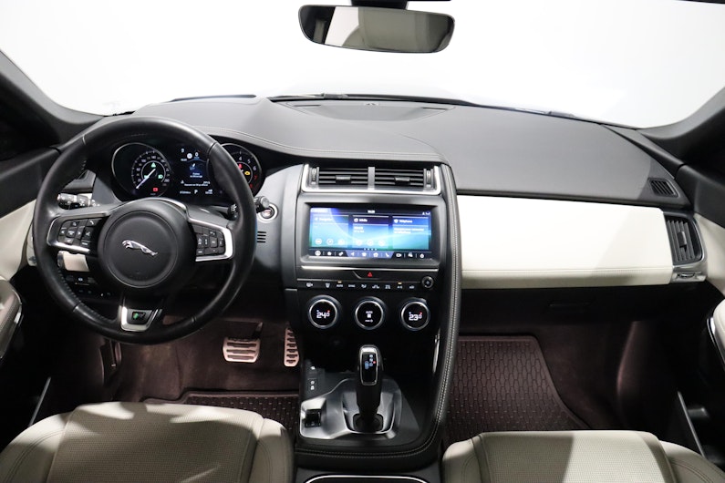 Vehicle image JAGUAR E-PACE