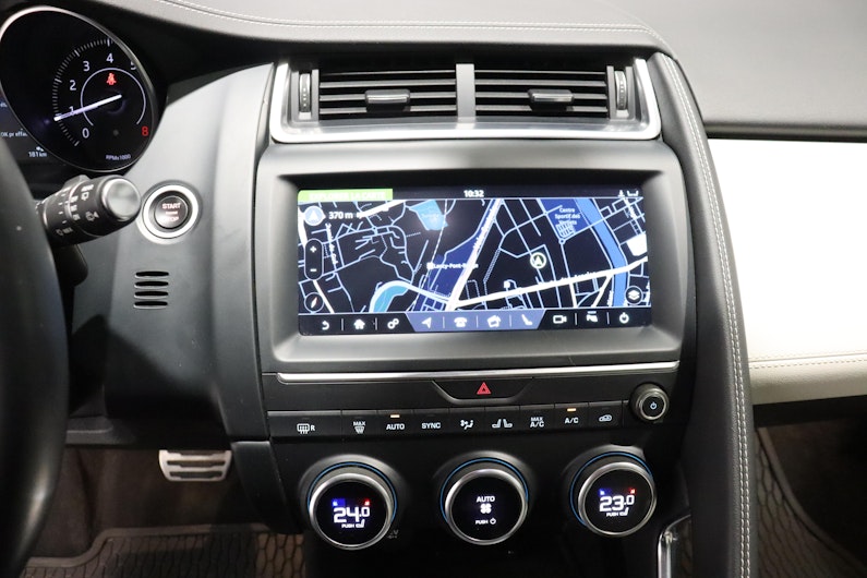 Vehicle image JAGUAR E-PACE