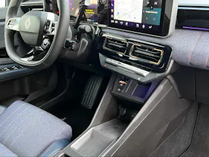 Renault R4 E-Tech Comfort Range techno
