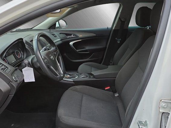 Vehicle image 8 Vehicle image 8