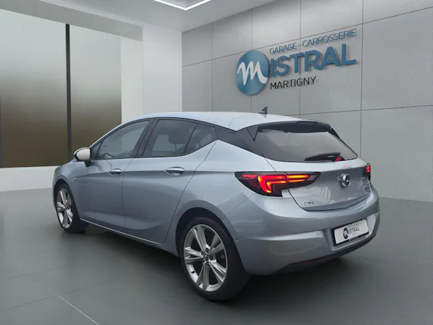 Opel Astra 1.4 T Elegance S/S