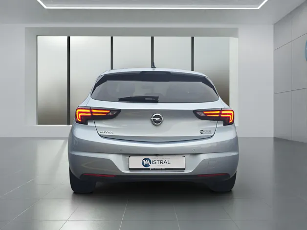 Opel Astra 1.4 T Elegance S/S