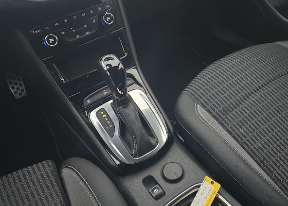 Vehicle image 14 Vehicle image 14