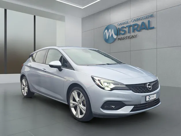 Opel Astra 1.4 T Elegance S/S