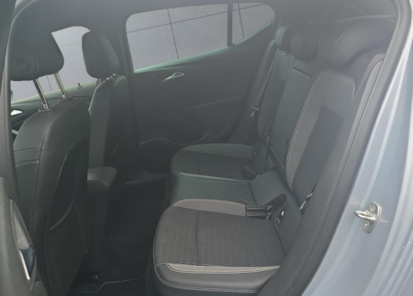 Vehicle image 19 Vehicle image 19