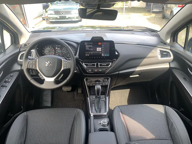 Suzuki S-Cross 1.4 T Compact Top Hybrid 4x4