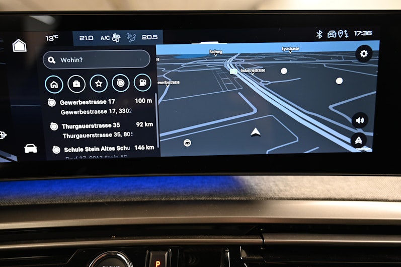 Vehicle image PEUGEOT 5008