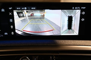 Vehicle image PEUGEOT 5008 1.2 Hybrid GT