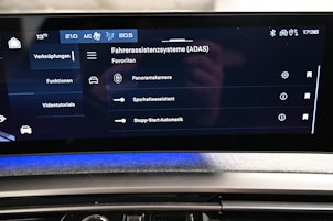 Vehicle image PEUGEOT 5008 1.2 Hybrid GT