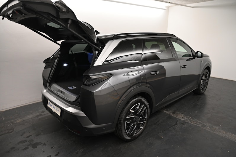 Vehicle image PEUGEOT 5008