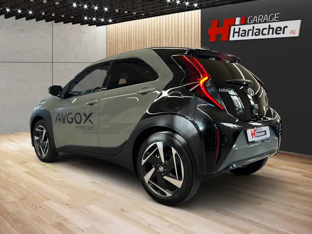 Toyota Aygo X 1.5 VVT-i HSD Style