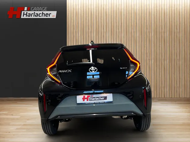 Toyota Aygo X 1.5 VVT-i HSD Style