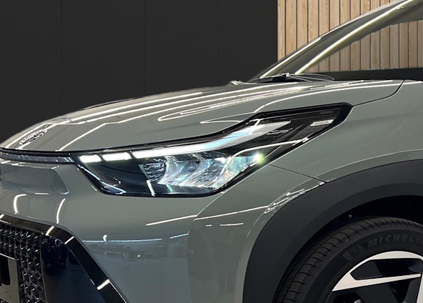 Vehicle image 8 Vehicle image 8