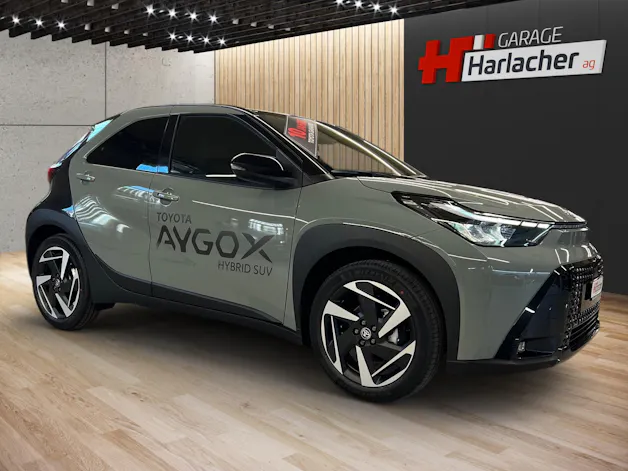 Toyota Aygo X 1.5 VVT-i HSD Style
