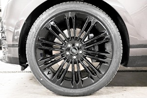 Vehicle image LAND ROVER Range Rover Velar 3.0 I6 Dynamic SE