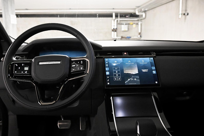 Vehicle image LAND ROVER RANGE ROVER VELAR